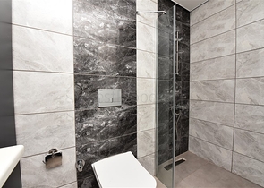 دوبلكس اطلالة بحر وجبل - 2 غرفة وصالة - مجمع سكني حديث - مهموتلار / الانيا 