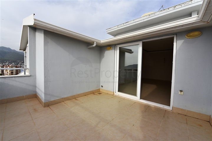 دوبلكس باطلالة بحرية - 3 غرف وصالة - في توسمور / الانيا 