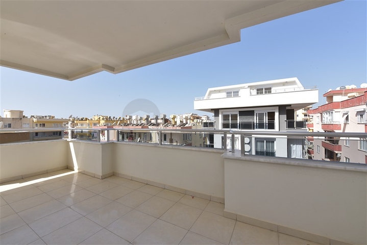 شقة 3 غرف وصالة - مطبخ منفصل - في مهموتلار / الانيا 