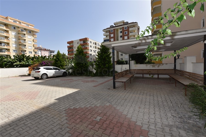 شقة 3 غرف وصالة - مطبخ منفصل - في مهموتلار / الانيا 