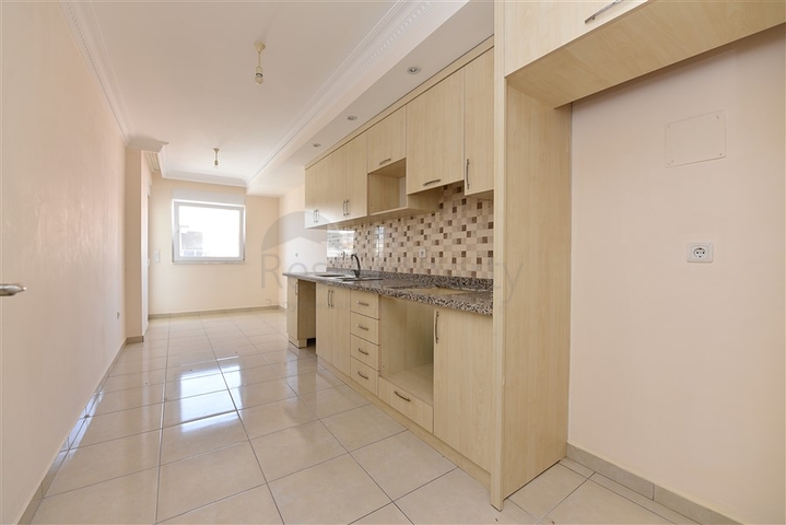 شقة 3 غرف وصالة - مطبخ منفصل - في مهموتلار / الانيا 