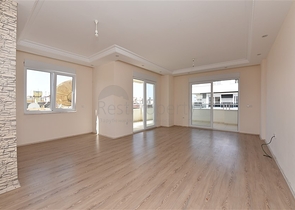 شقة 3 غرف وصالة - مطبخ منفصل - في مهموتلار / الانيا 