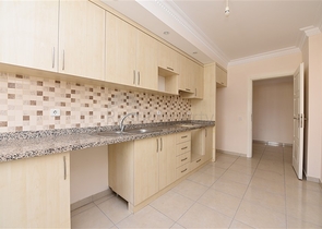 شقة 3 غرف وصالة - مطبخ منفصل - في مهموتلار / الانيا 