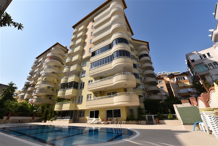 شقق للبيع في الانيا -تصاميم متنوعة - في مركز الانيا 