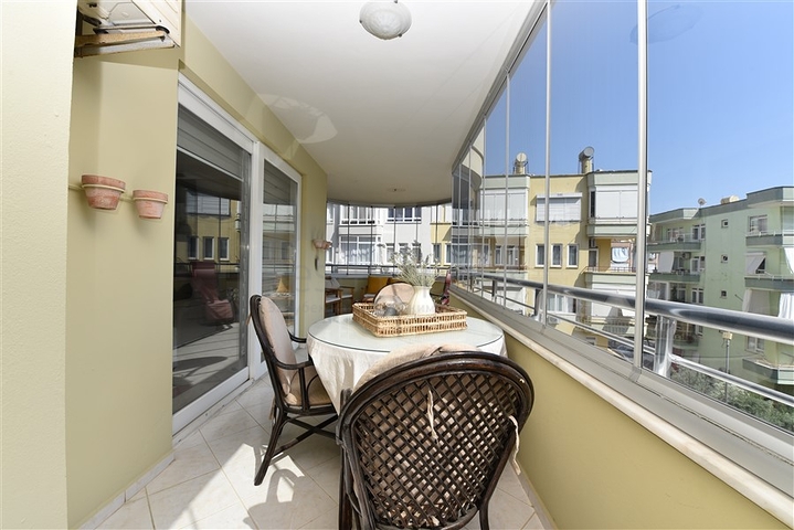 شقق للبيع في الانيا -تصاميم متنوعة - في مركز الانيا 