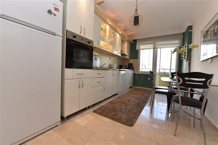 شقق للبيع في الانيا -تصاميم متنوعة - في مركز الانيا 