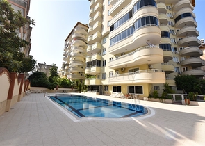 شقق للبيع في الانيا -تصاميم متنوعة - في مركز الانيا 