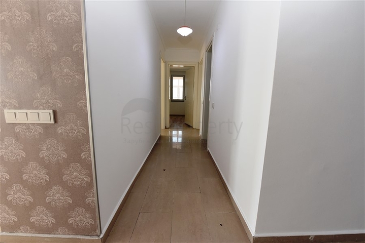 شقة عائلية في مركز الانيا -طابق 10 - تصميم 3 غرف وصالة - الانيا 