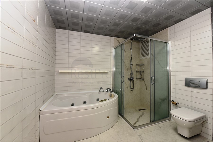 شقة عائلية في مركز الانيا -طابق 10 - تصميم 3 غرف وصالة - الانيا 