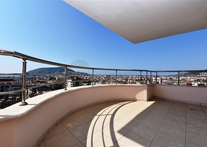 شقة عائلية في مركز الانيا -طابق 10 - تصميم 3 غرف وصالة - الانيا 