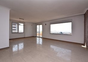 شقة عائلية في مركز الانيا -طابق 10 - تصميم 3 غرف وصالة - الانيا 