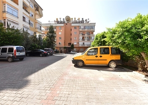 شقة عائلية في مركز الانيا -طابق 10 - تصميم 3 غرف وصالة - الانيا 