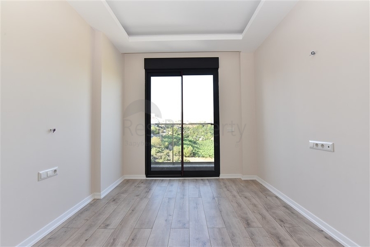 بين احضان الطبيعة - وقريب من الخدمات - مجمع جديد - شقق من تصميم 2 غرفة وصالة - في توسمور / الانيا 