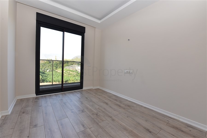 بين احضان الطبيعة - وقريب من الخدمات - مجمع جديد - شقق من تصميم 2 غرفة وصالة - في توسمور / الانيا 