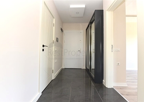 بين احضان الطبيعة - وقريب من الخدمات - مجمع جديد - شقق من تصميم 2 غرفة وصالة - في توسمور / الانيا 