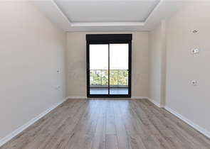 بين احضان الطبيعة - وقريب من الخدمات - مجمع جديد - شقق من تصميم 2 غرفة وصالة - في توسمور / الانيا 