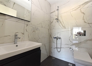 بين احضان الطبيعة - وقريب من الخدمات - مجمع جديد - شقق من تصميم 2 غرفة وصالة - في توسمور / الانيا 