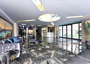 بين احضان الطبيعة - وقريب من الخدمات - مجمع جديد - شقق من تصميم 2 غرفة وصالة - في توسمور / الانيا 