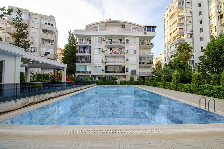شقة 2 + 1 في مجمع سكني مع مسبح