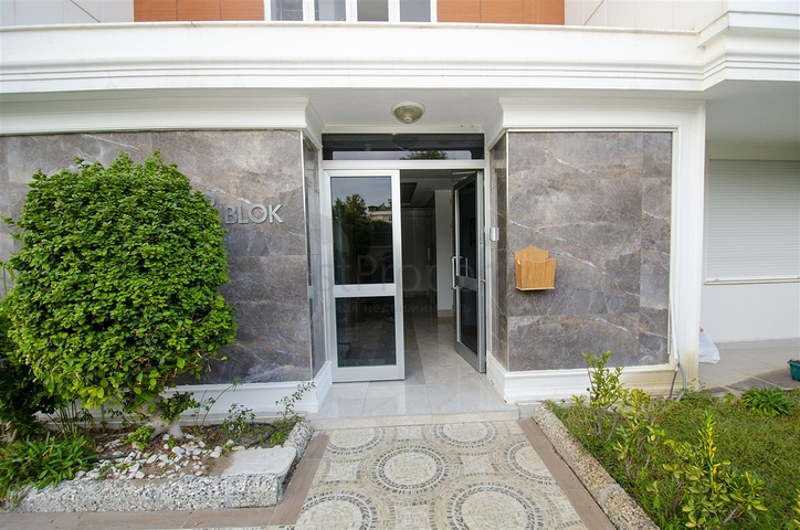 شقة 2 + 1 في مجمع سكني مع مسبح