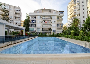 شقة 2 + 1 في مجمع سكني مع مسبح