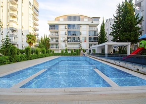 شقة 2 + 1 في مجمع سكني مع مسبح