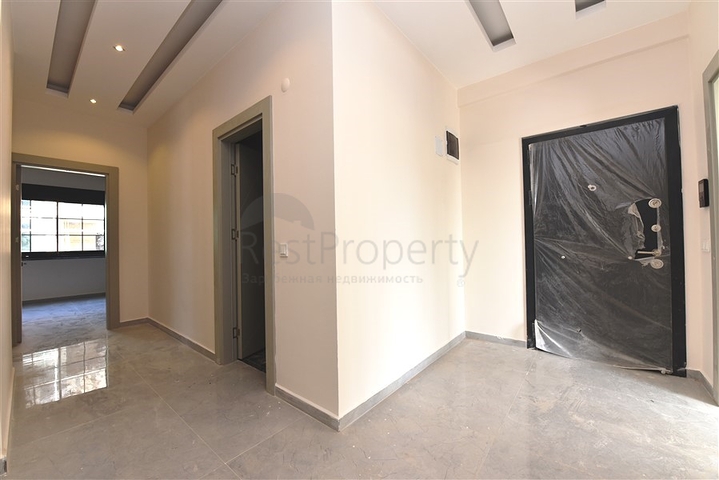 شقة عائلية واسعة - اربع غرف وصالة ضمن مجمع - في منطقة اوبا / الانيا 