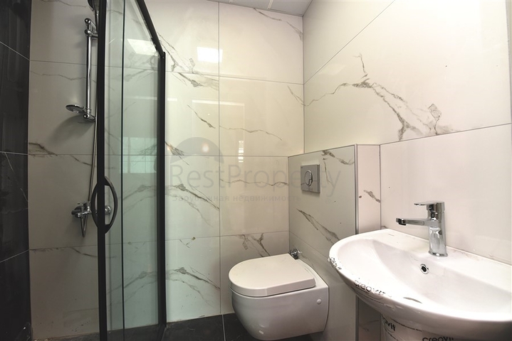 شقة عائلية واسعة - اربع غرف وصالة ضمن مجمع - في منطقة اوبا / الانيا 