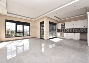 شقة عائلية واسعة - اربع غرف وصالة ضمن مجمع - في منطقة اوبا / الانيا 