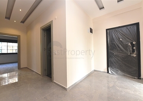 شقة عائلية واسعة - اربع غرف وصالة ضمن مجمع - في منطقة اوبا / الانيا 