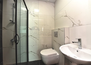 شقة عائلية واسعة - اربع غرف وصالة ضمن مجمع - في منطقة اوبا / الانيا 