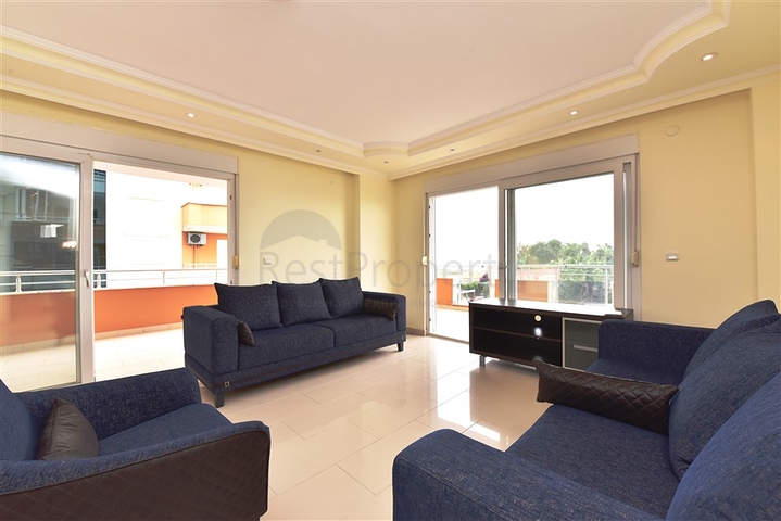 على البحر مباشرة - شقق عائلية 2 غرفة وصالة -في مدينة الانيا / منطقة ديمرتاش 