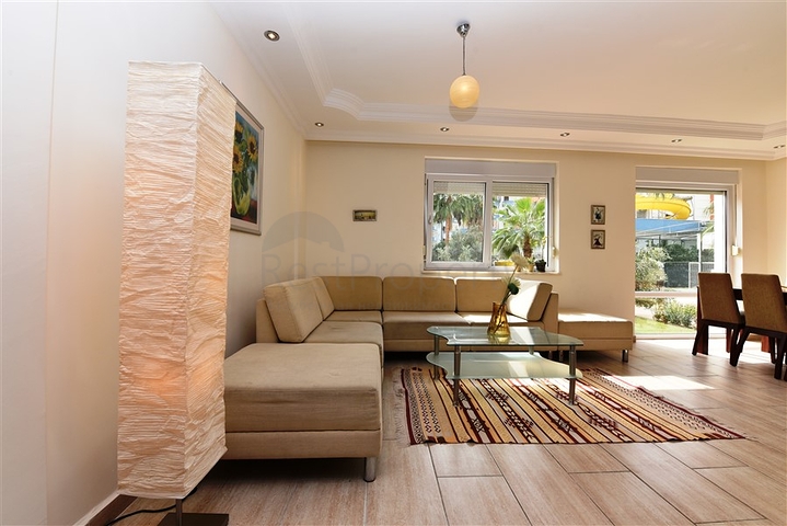 قريبة من البحر - شقة غرفتين وصالة مع الاثاث - في منطقة اوبا المركزية / الانيا 