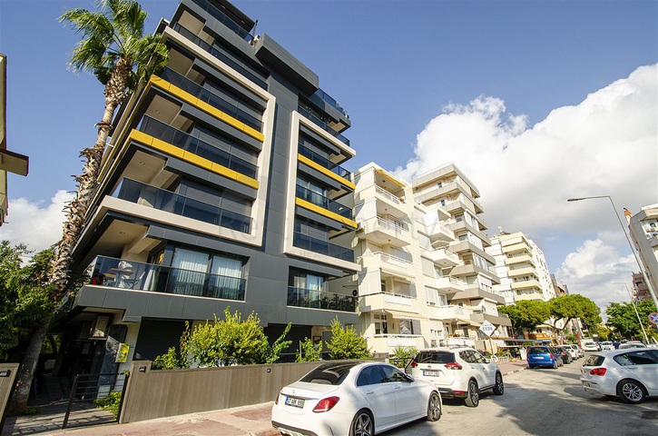 شقة دوبلكس واسعة في وسط مدينة أنطاليا