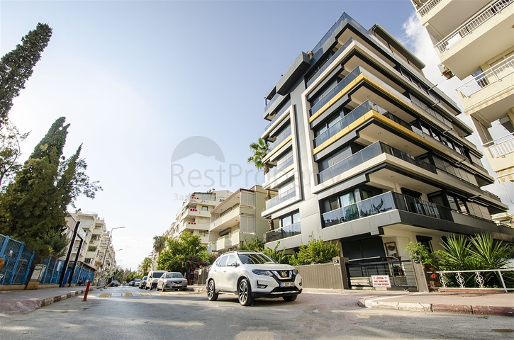 شقة دوبلكس واسعة في وسط مدينة أنطاليا