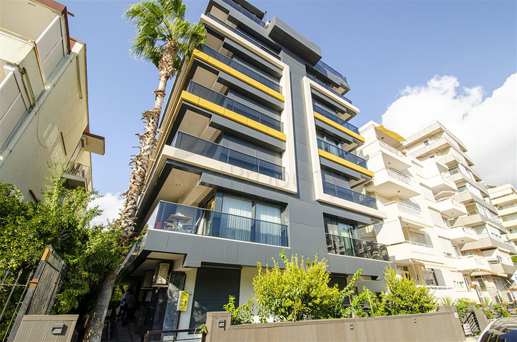 شقة دوبلكس واسعة في وسط مدينة أنطاليا