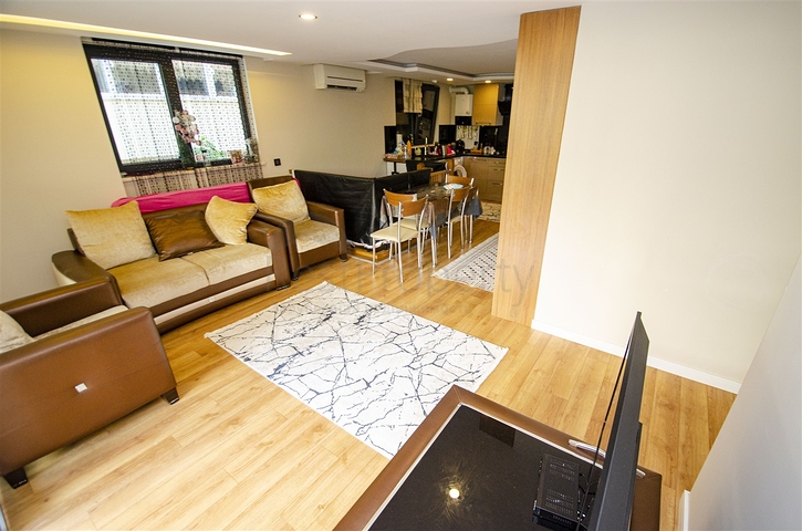 شقة دوبلكس واسعة في وسط مدينة أنطاليا