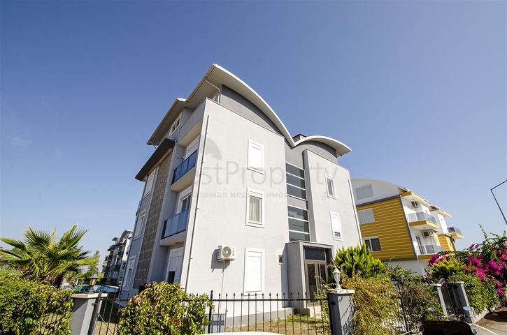 شقة 2 + 1 في مبنى جديد في وسط بيليك أنطاليا