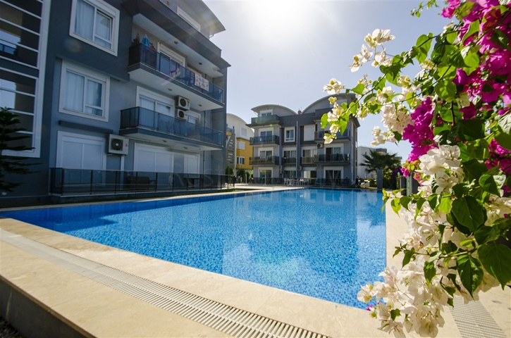 شقة 2 + 1 في مبنى جديد في وسط بيليك أنطاليا