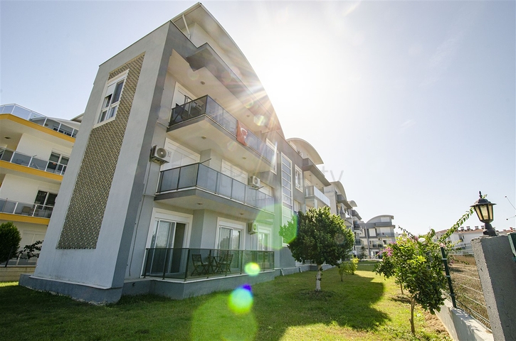 شقة 2 + 1 في مبنى جديد في وسط بيليك أنطاليا