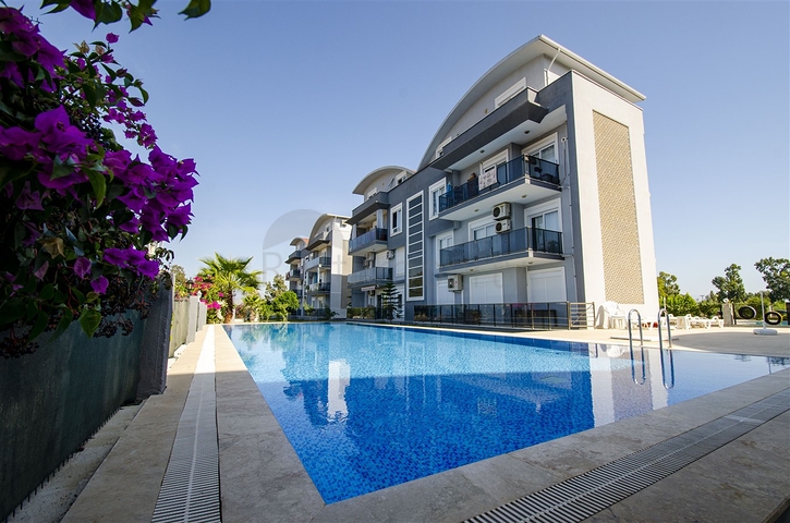 شقة 2 + 1 في مبنى جديد في وسط بيليك أنطاليا