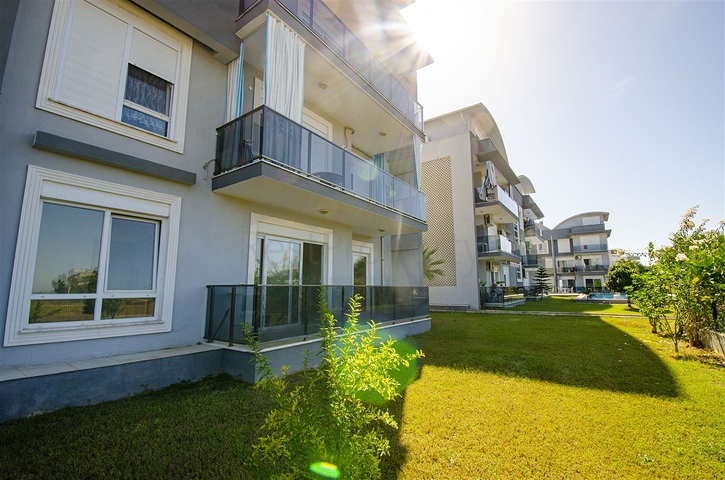 شقة 2 + 1 في مبنى جديد في وسط بيليك أنطاليا