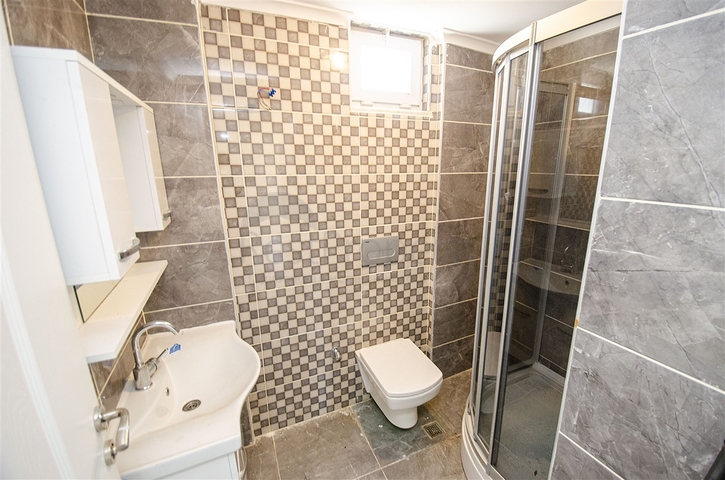 شقة 2 + 1 في مبنى جديد في وسط بيليك أنطاليا