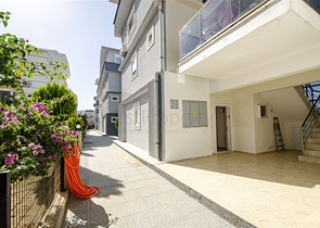 شقة 2 + 1 في مبنى جديد في وسط بيليك أنطاليا