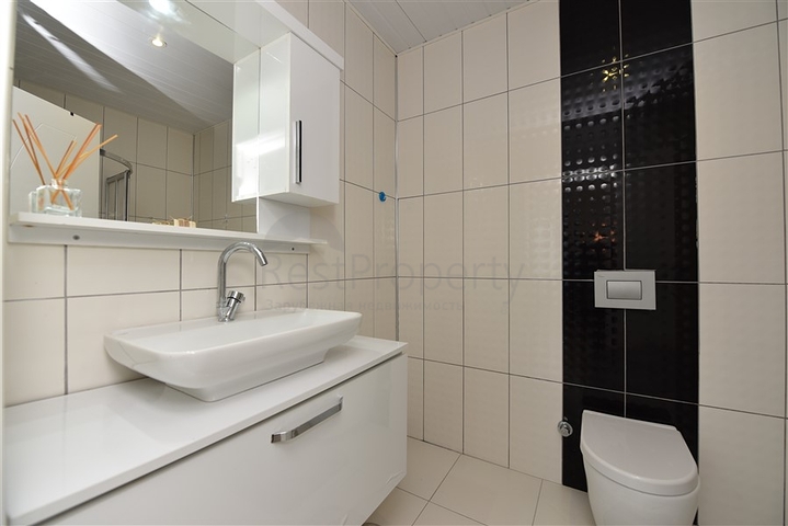 تصميم انيق - شقة مؤثثة - غرفة وصالة - قريبة من البحر - في مهموتلار  / الانيا 