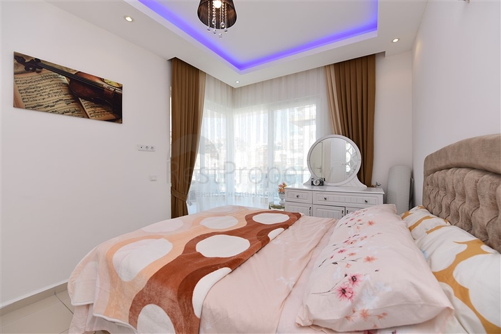 تصميم انيق - شقة مؤثثة - غرفة وصالة - قريبة من البحر - في مهموتلار  / الانيا 