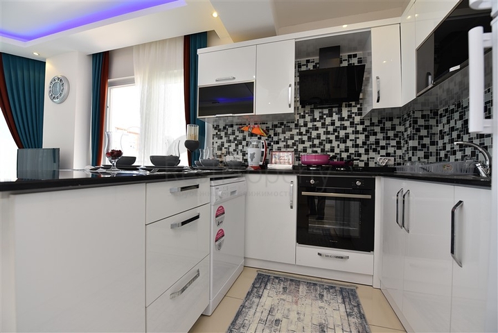 تصميم انيق - شقة مؤثثة - غرفة وصالة - قريبة من البحر - في مهموتلار  / الانيا 