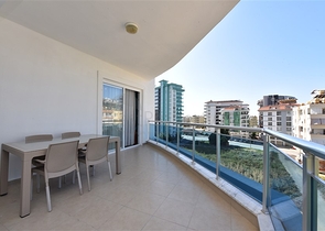 تصميم انيق - شقة مؤثثة - غرفة وصالة - قريبة من البحر - في مهموتلار  / الانيا 