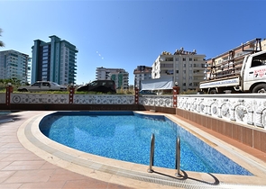 تصميم انيق - شقة مؤثثة - غرفة وصالة - قريبة من البحر - في مهموتلار  / الانيا 