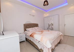 تصميم انيق - شقة مؤثثة - غرفة وصالة - قريبة من البحر - في مهموتلار  / الانيا 